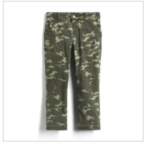 KUT From the Cloth Camo Capri Pants
